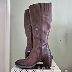 EUC Born Tall Western/Riding  Equestrian Boots, 6M, wider Calf